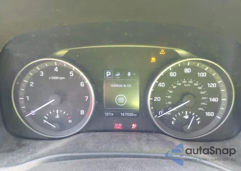 2017 Hyundai Elantra Value Edition z USA, uszkodzony, nr VIN 5NPD84LF5HH168765